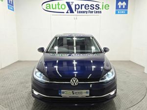 Volkswagen Golf 1.2 TSI Automatic, Reversing camer - Image 3
