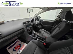 Volkswagen Golf 1.6 TDI S 105PS 5DR - Image 2