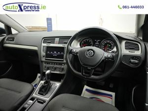 Volkswagen Golf 1.2 TSI Automatic, Reversing camer - Image 4