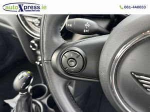 Mini Cooper 1.5 Automatic, Reversing camera, Low m - Image 4
