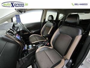 Nissan Note 1.2 E-POWER MEDALIST Hybrid, Automatic - Image 3