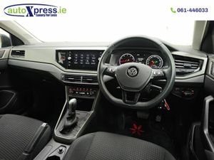 Volkswagen Polo 1.0 TSI Automatic, Reversing camer - Image 2