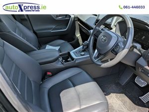 Toyota RAV4 2.5 4WD Hybrid Automatic, Reversing ca - Image 2