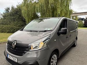 Renault Trafic 2015 LOW MILEAGE INCLUDES VAT - Image 4