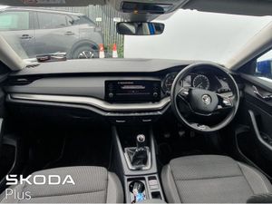 Skoda Octavia Octavia AMB 1.0tsi 110HP Call Corma - Image 2