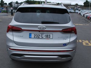 Hyundai Santa Fe 2023 - Image 4