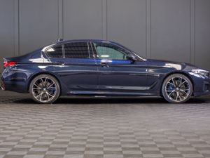 2022 BMW 5-Series 530e M-Sport - Image 2