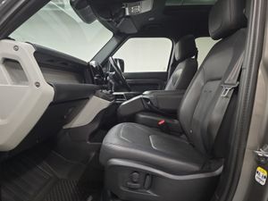 Land Rover Defender Diesel Estate X-Dynamic HSE - Image 4