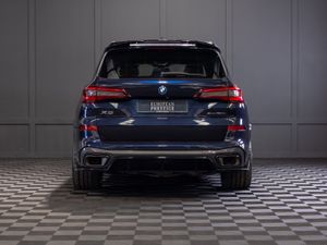 222 BMW X5 X-Drive 45e M-Sport - Image 4