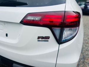 Honda Vesel 2017** RS edition ** - Image 3