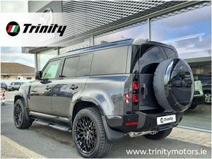 Land Rover Defender Black Edition S Cold Climate - Image 3