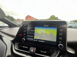 Toyota C-HR 1.8 Hybrid*REDUCED* 4DR Auto - Image 4