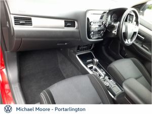 Mitsubishi Outlander 2.2 Di-d 150PS 6AT 4WD 7-sea - Image 4