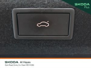 Skoda Superb Superb SPT 2.0tdi 150HP DSG - Image 3