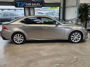 15 LEXUS IS300 H EXECUTIVE HYBRID EDITION - Image 4