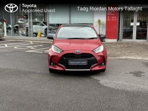Toyota Yaris 1.5 PLATINUM 4DR - Image 2