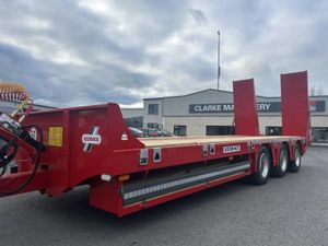 Redrock 24 Ton Tri Axle Low Loader - Image 2