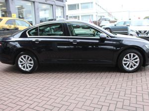 Volkswagen Passat 1.6TDI COMFORTLINE 120BHP 4DR SA - Image 3