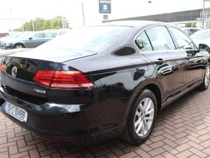 Volkswagen Passat 1.6TDI COMFORTLINE 120BHP 4DR SA - Image 4