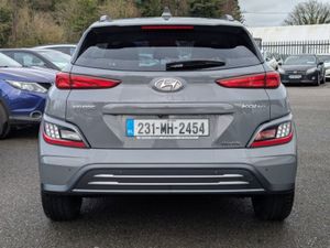 Hyundai Kona 64kw Premium  just IN / Long Range - Image 4