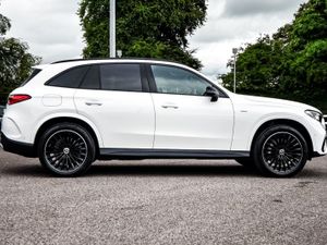 Mercedes-Benz GLC-Class 300de Urban Night Pack 32 - Image 3