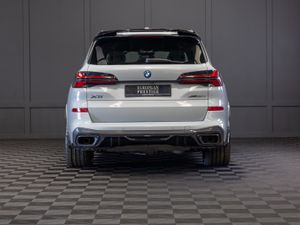 232 BMW X5 X-Drive 50e M-Sport - Image 4