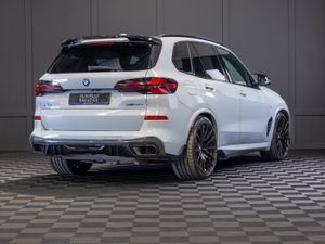 232 BMW X5 X-Drive 50e M-Sport - Image 3