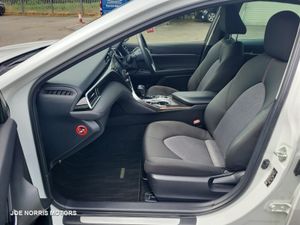 Toyota Camry G 2.5 Hybrid - Image 4