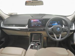 BMW iX1 Xdrive30 Xline - Image 4