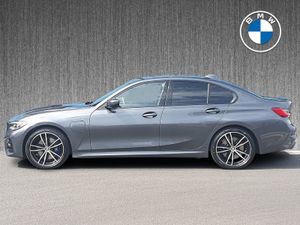 BMW 3 Series 330e M Sport Saloon - Image 4
