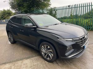 Hyundai Tucson 221 Executive Plus Diesel Crdi TO - Image 2