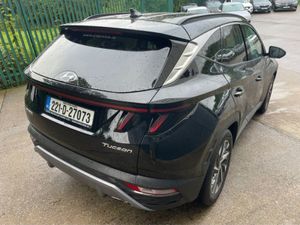 Hyundai Tucson 221 Executive Plus Diesel Crdi TO - Image 4