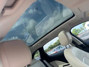 Jaguar F-Pace 2017 Prestige Auto 4WD - Image 4