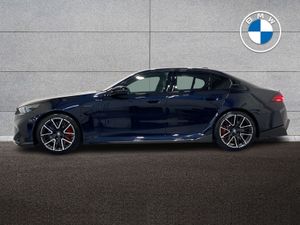 BMW M5 Saloon - Image 4