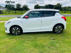 Suzuki Swift 1.2 RS - Hybrid Automatic - Image 4