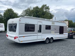 2016 Lmc 6 Berth Fixed Bed Caravan - Image 4