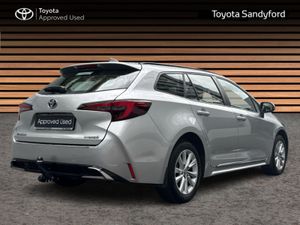 Toyota Corolla TOURING SPORT ESTATE HYBRID LUNA // - Image 2