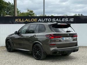 2023 BMW X5 M-Sport 50E X-Drive 3.0 Sky Lounge - Image 3