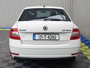 2017 Skoda Octavia STYLE 1.6D TDI 115HP - Image 4