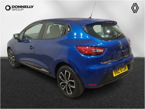 Renault Clio Hatchback Play - Image 2