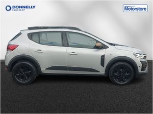 Dacia Sandero Stepway Hatchback Extreme - Image 3