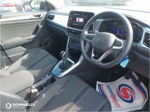 Volkswagen T-roc Hatchback Life - Image 2