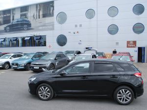 Hyundai i30 2017 - Image 2