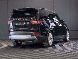 202 Land Rover Discovery 3.0 SDV6 HSE 7 Seater - Image 3