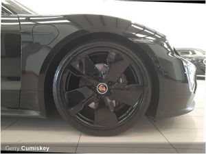 Porsche Taycan Taycan Panoramic Roof - Image 2
