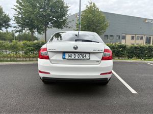 Skoda Octavia 1.4 MANUAL - Image 4