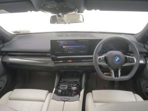 BMW 5 Series 530e M Sport Pro Saloon - Image 4