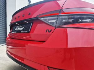 Skoda Superb Sportline Plus IV DSG - Image 3