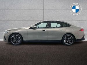 BMW 5 Series 520i M Sport Saloon - Image 4