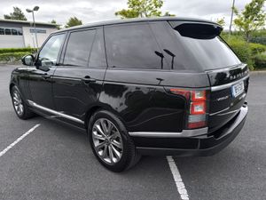 2018 LAND ROVER RANGE ROVER 3.0 TDV6 VOGUE - Image 2